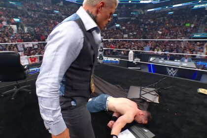 Cody Rhodes atacou John Cena no SmackDown