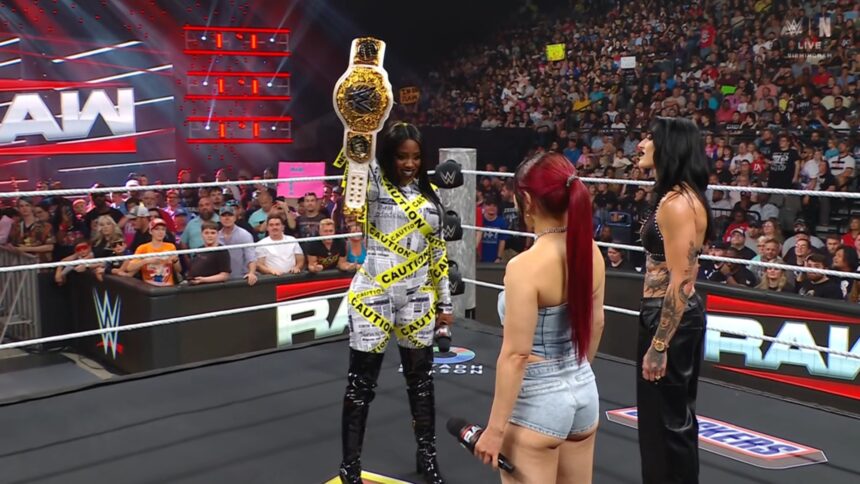 Naomi vs. IYO Sky vs. Rhea Ripley no SummerSlam