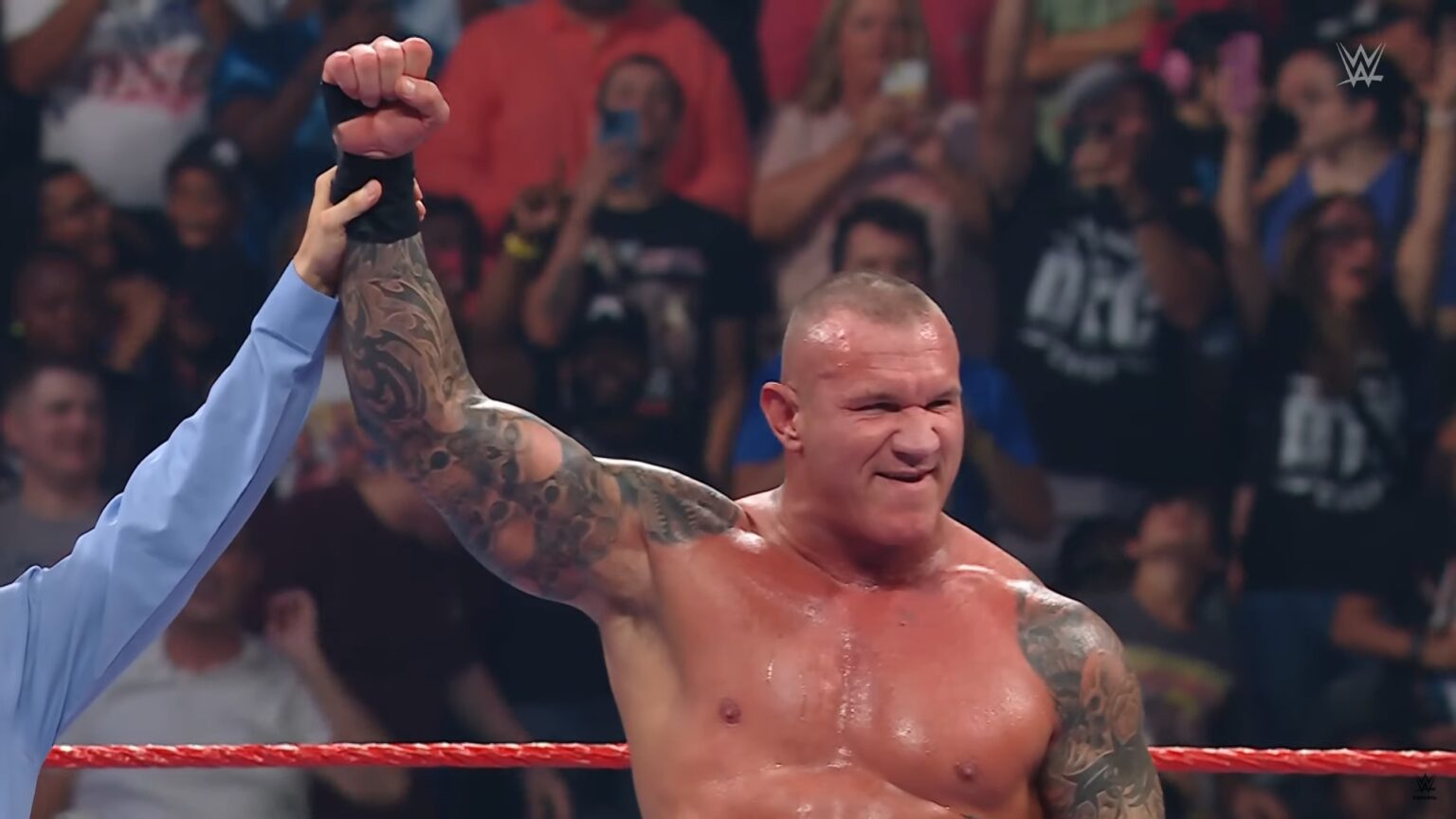 Randy Orton vence Drew McIntyre no SNME