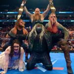 Wyatt Sicks com o WWE Tag Team Championship