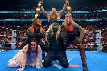 Wyatt Sicks com o WWE Tag Team Championship