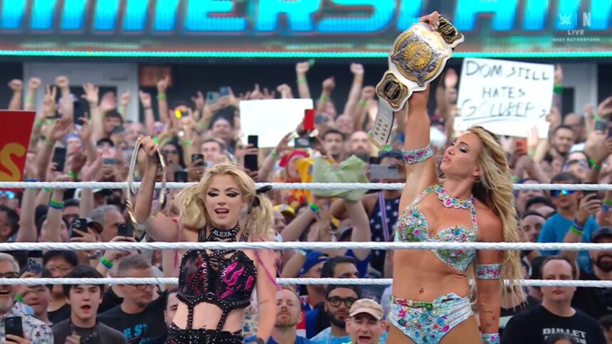 Alexa Bliss e Charlotte Flair conquistam Women’s Tag Team Championship no SummerSlam