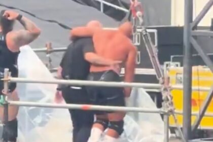 Bron Breakker tem possível lesão no SummerSlam