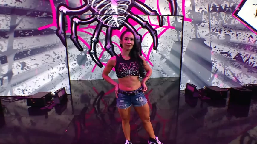 AJ Lee faz seu retorno à WWE