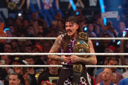 Dominik Mysterio venceu AJ Styles e continua como Intercontinental Champion