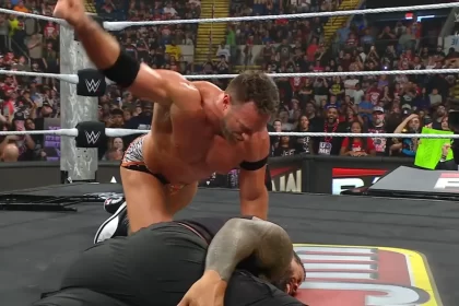 LA Knight se vinga de Jey Uso no RAW
