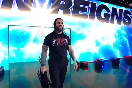 Roman Reigns volta no RAW