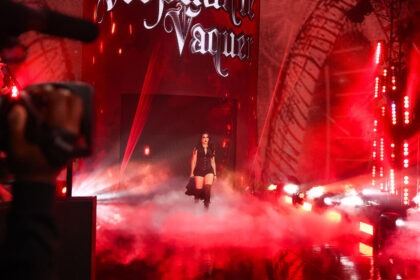 Stephanie Vaquer marca presença no NXT
