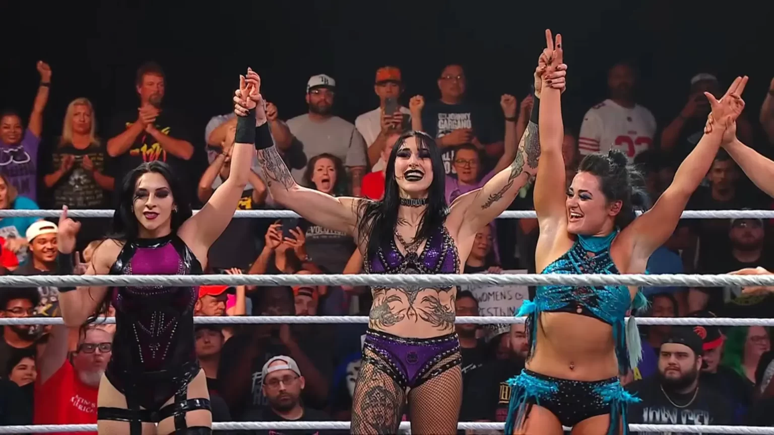 Stephanie Vaquer, Rhea Ripley e Lyra Valkyria venceram no NXT Homecoming