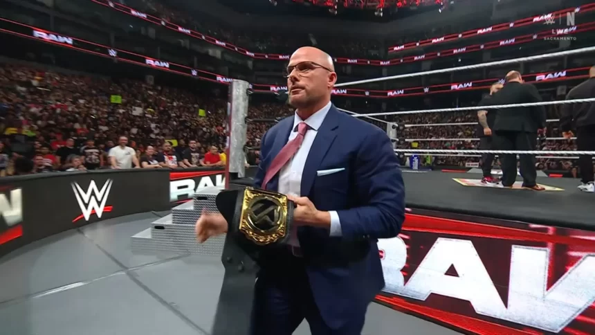 World Heavyweight Championship está vago