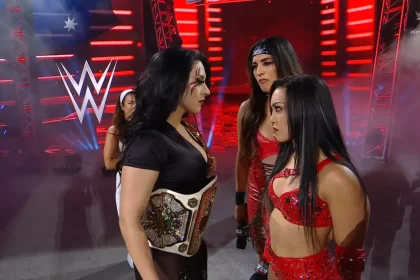 Stephanie Vaquer foi confrontada por Roxanne Perez no RAW