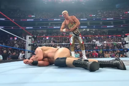 Cody Rhodes segue como Undisputed WWE Champion
