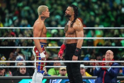 Cody Rhodes e Roman Reigns na WrestleMania 40 – ideal para começar a assistir WWE