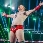 Sheamus se afasta por lesão