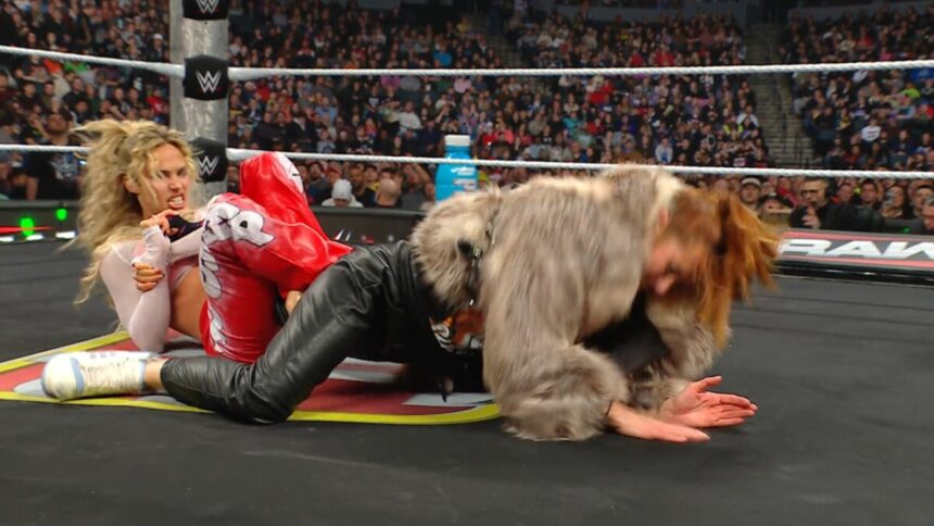 Maxxine Dupri faz Becky Lynch se render