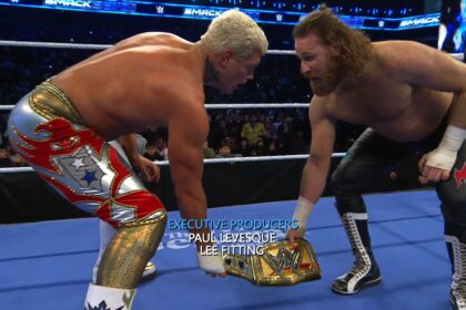 Cody Rhodes e Sami Zayn no SmackDown do dia 30 de janeiro