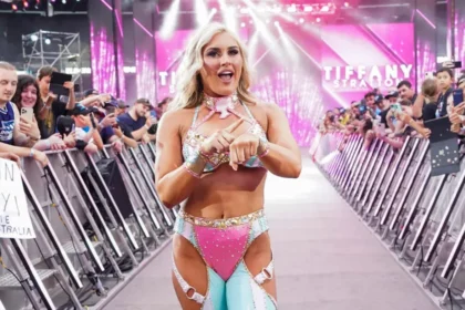 Tiffany Stratton deve retornar no Royal Rumble