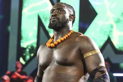 Oba Femi participará do Royal Rumble