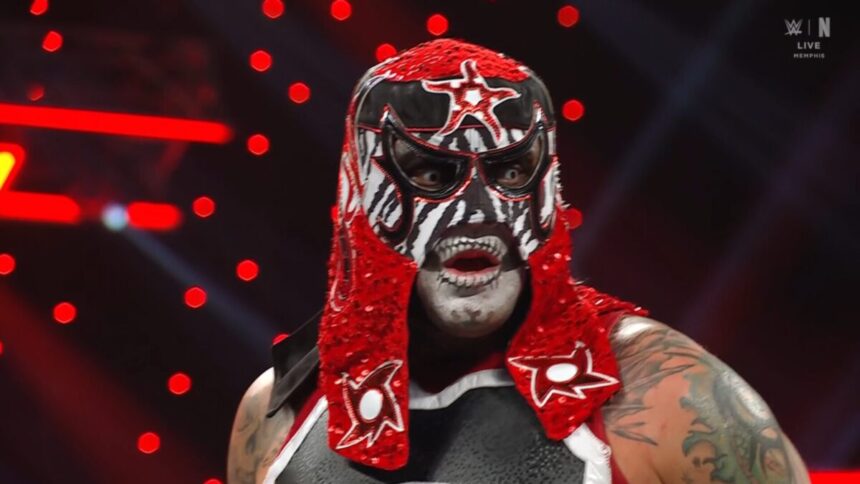 Penta ganha oportunidade pelo Intercontinental Championship
