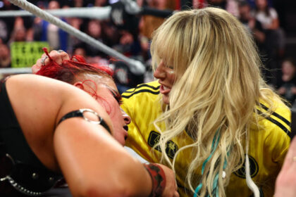 Sol Ruca atacou Zaria no NXT