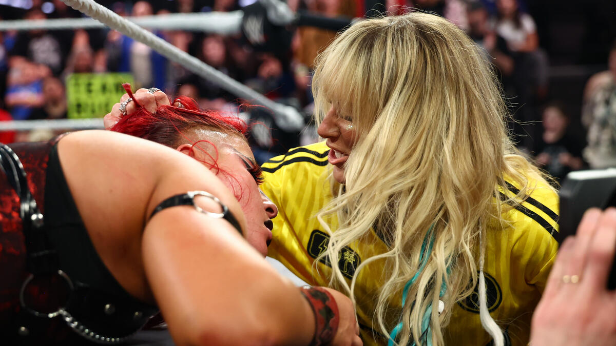 Sol Ruca atacou Zaria no NXT