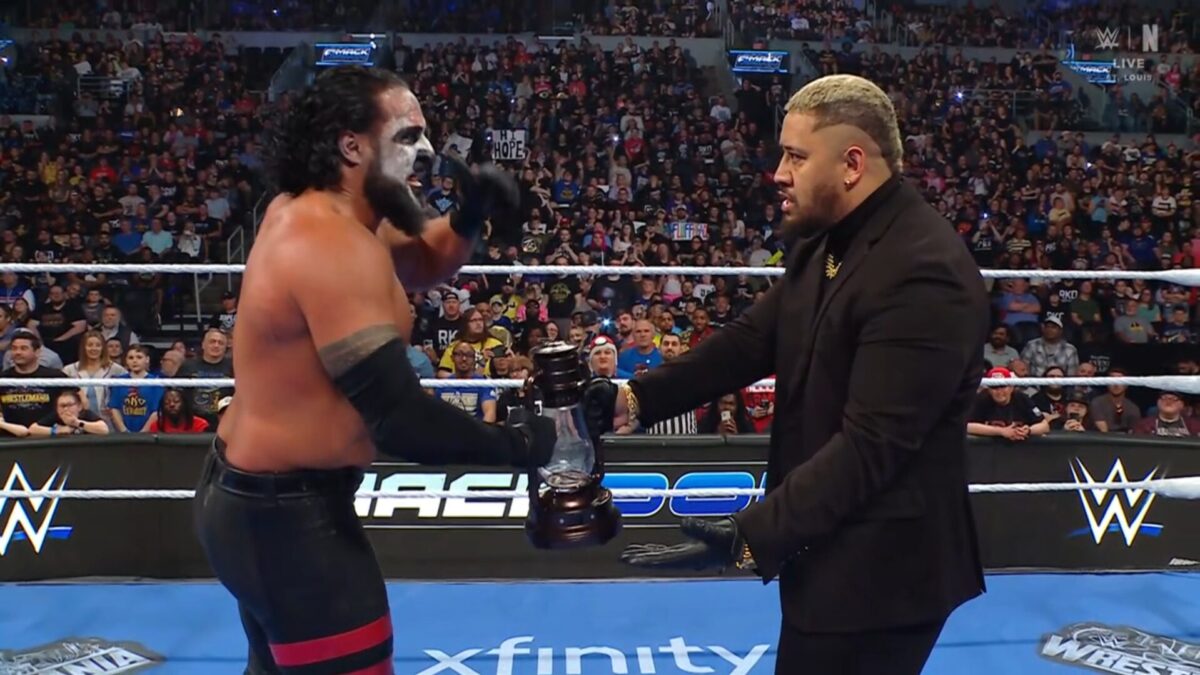 Tama Tonga e Solo Sikoa discutiram no SmackDown