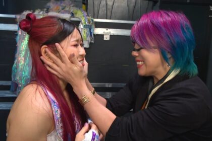 Asuka se despede de IYO Sky no RAW