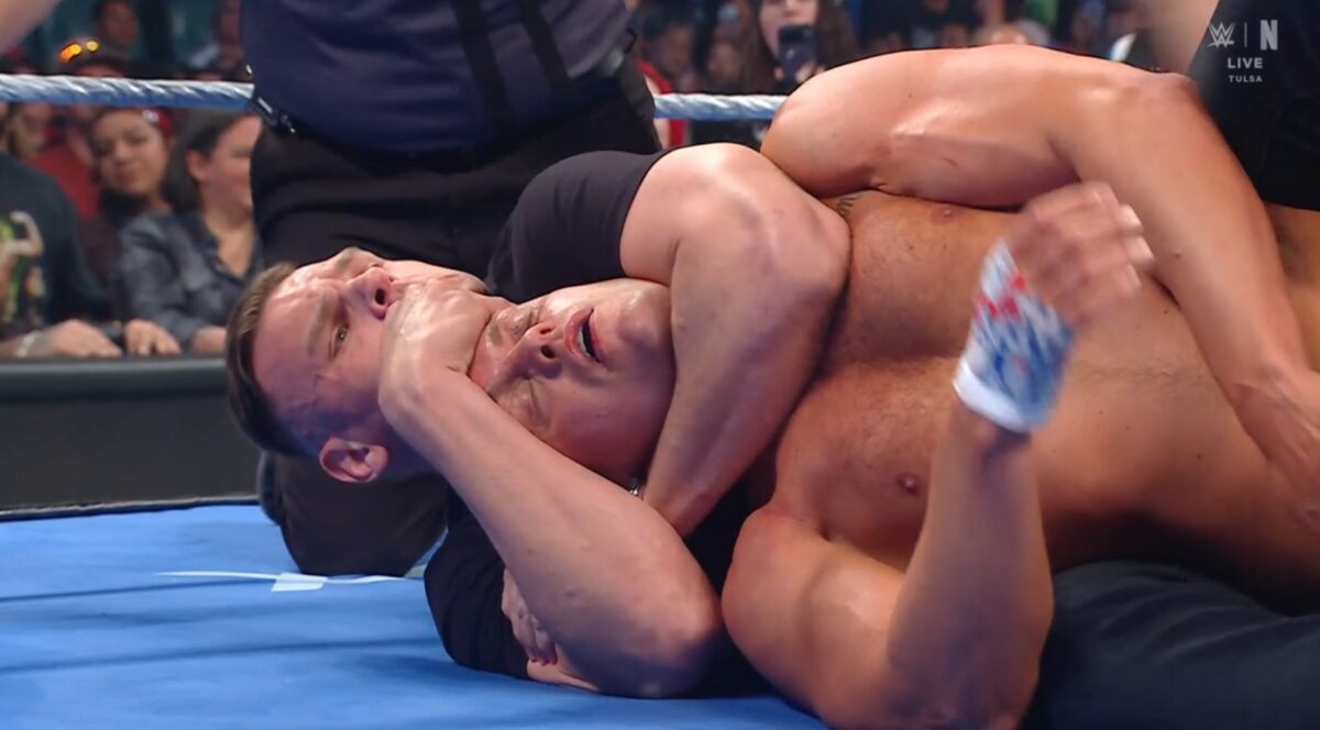 Gunther atacou Cody Rhodes no SmackDown do dia 1 de maio de 2026