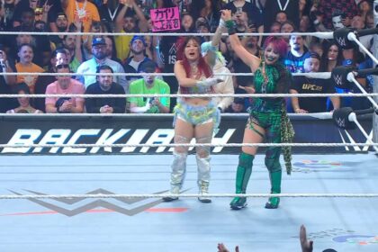 IYO Sky e Asuka durante o Backlash 2026