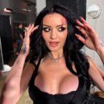 Paige com corte na cabeça após SmackDown