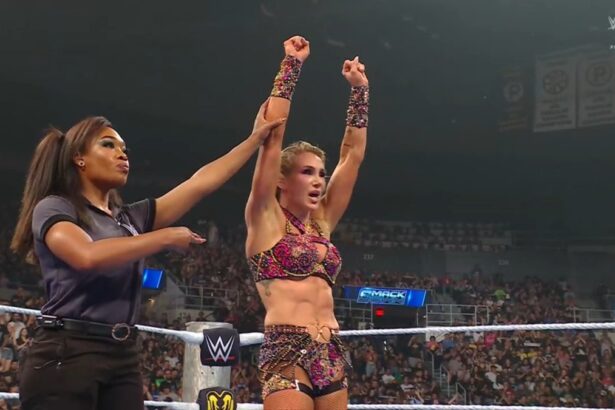 Charlotte Flair após garantir vaga na semifinal do Queen of the Ring