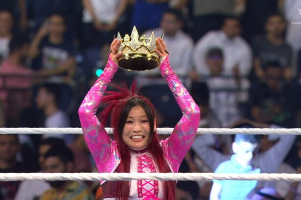 IYO Sky se torna a nova Queen of the Ring