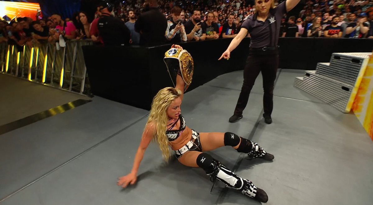 Liv Morgan avança no Queen of the Ring