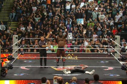 Oba Femi chega à final do King of the Ring