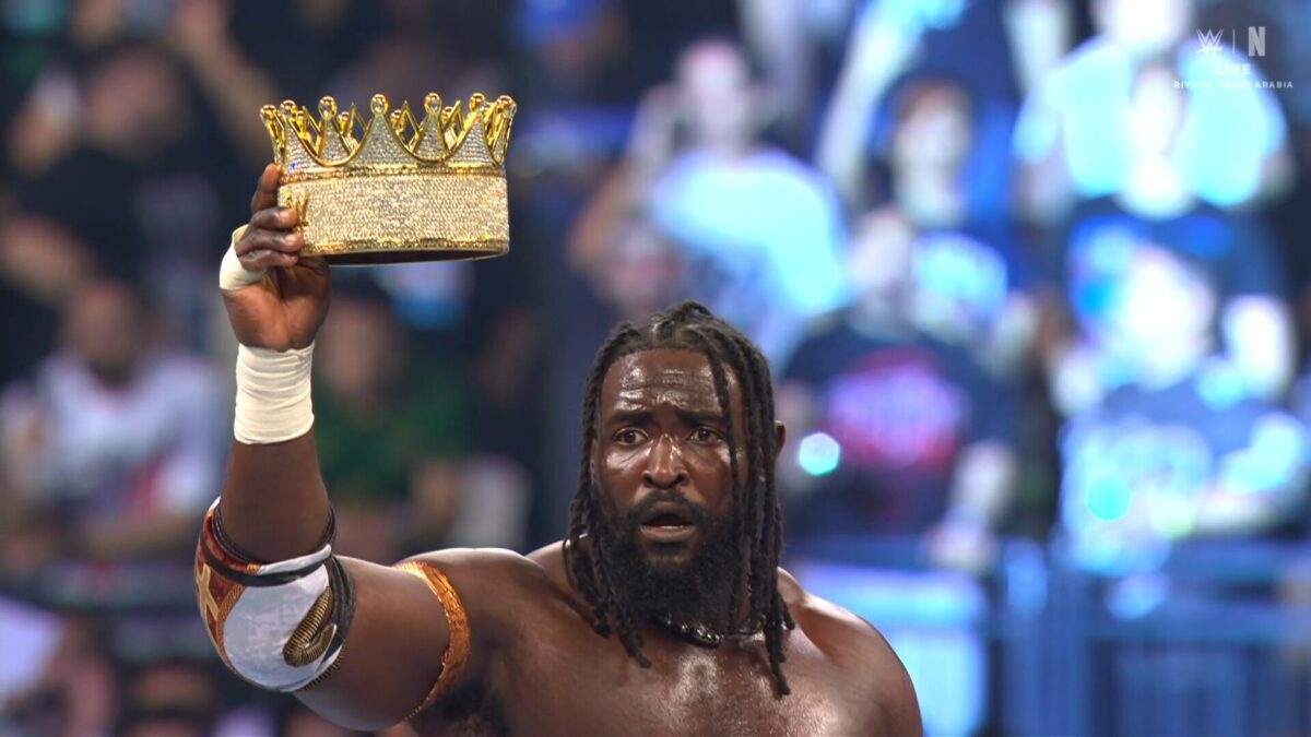 Oba Femi se torna o novo King of the Ring