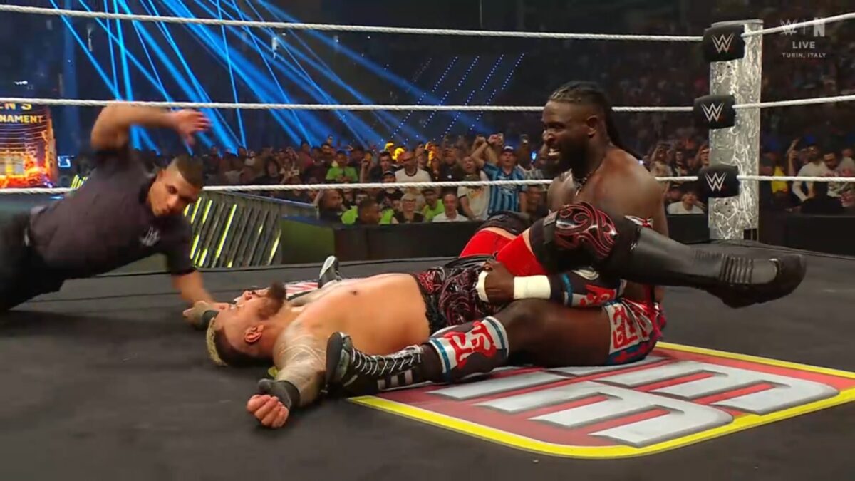 Oba Femi venceu no RAW