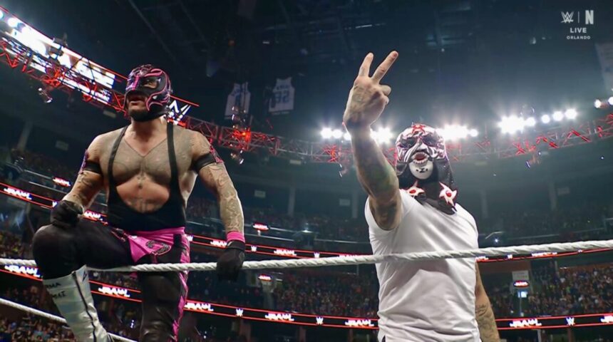 Penta e Rey Mysterio no RAW