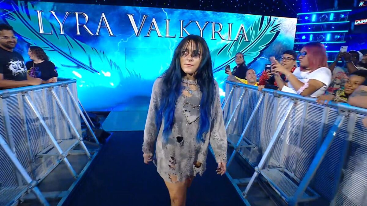 Lyra Valkyria com novo visual no RAW