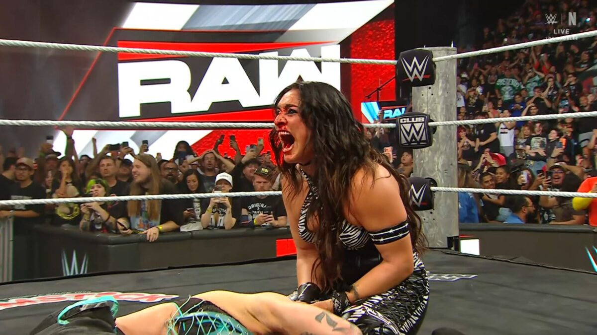 Raquel Rodriguez no Monday Night RAW